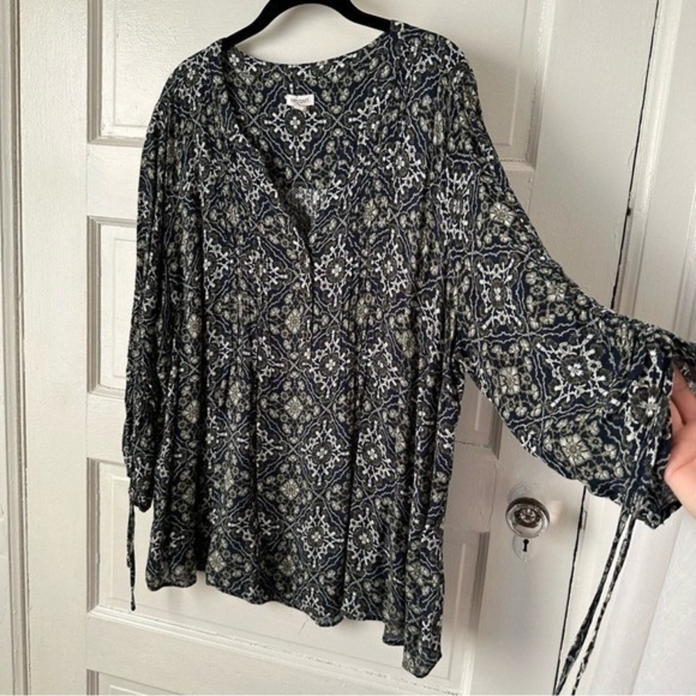 3/$20 💥 Westport Women's Paisley Floral Peasant Top Flowy V-Neck Boho Indie 3X - Picture 4 of 16